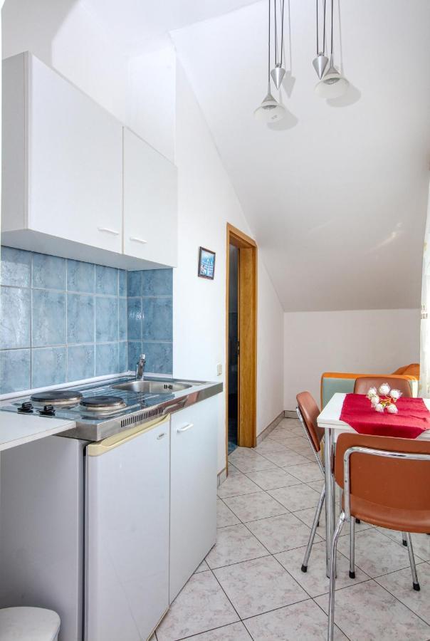 Apartments With A Parking Space Vodice - 6178 Экстерьер фото