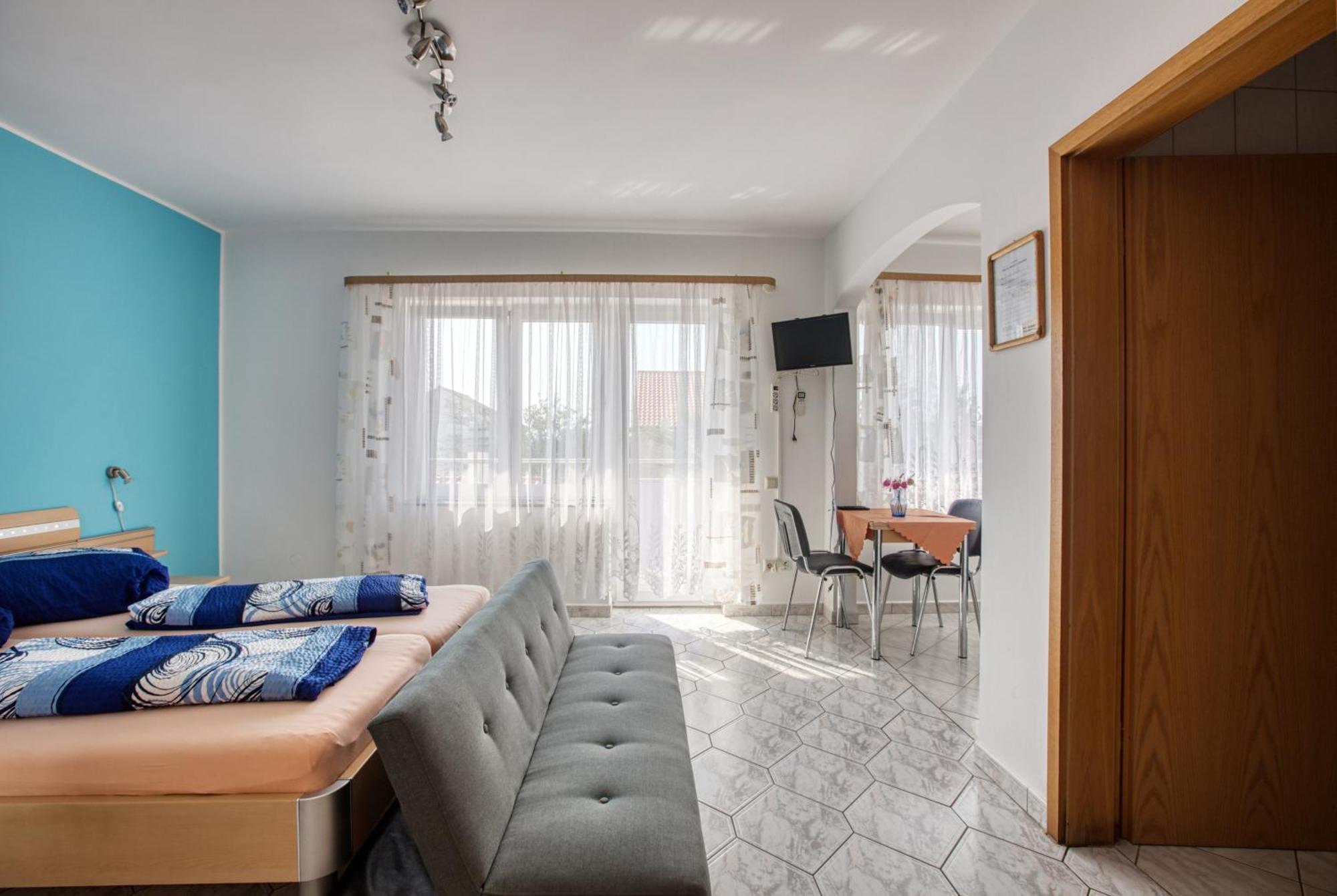Apartments With A Parking Space Vodice - 6178 Номер фото